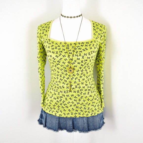 VTG 2000s Y2K INC Yellow Green Ribbon Bow Pattern Quarter Sleeve Top Size Medium - Picture 1 of 5